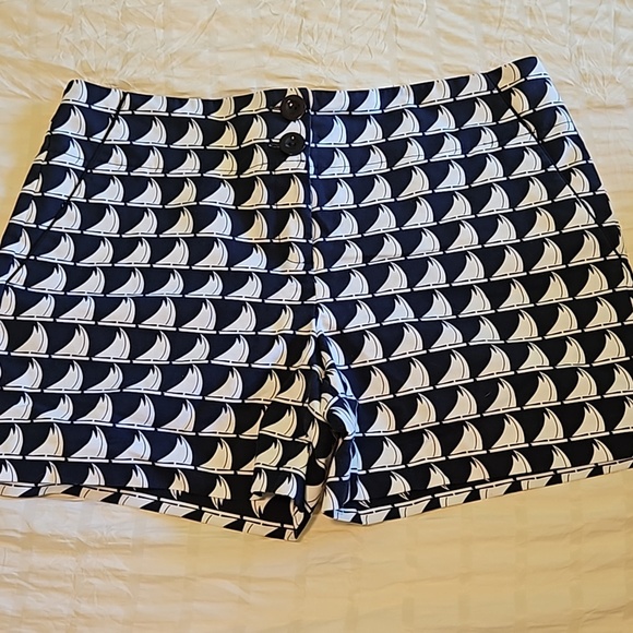 The Limited Pants - The Limited Sz. 12 Sailboat Shorts with pockets